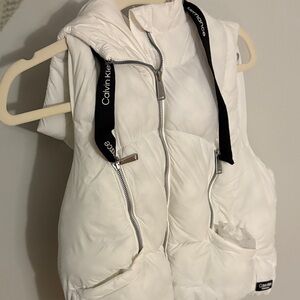 Calvin Klein Women's White Puffer Vest with Black Accents